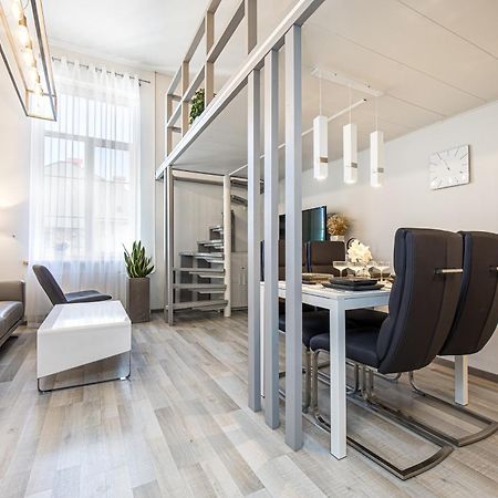 Loft Apartment In Klaipeda Oldtown エクステリア 写真