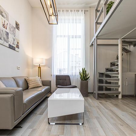 Loft Apartment In Klaipeda Oldtown エクステリア 写真