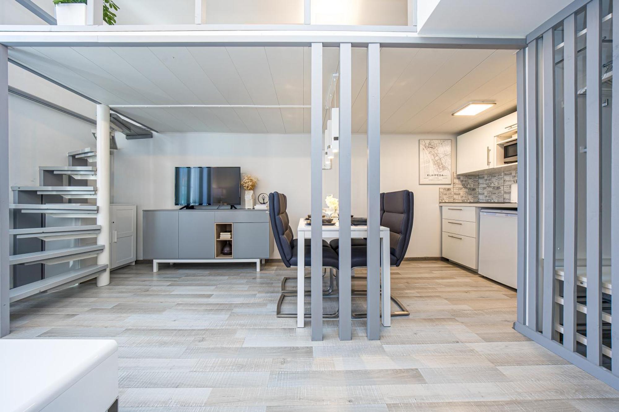 Loft Apartment In Klaipeda Oldtown エクステリア 写真
